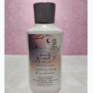 BATH & BODY WORKS SNOWFLAKES & CASHMERE BODY LOTION | 8 oz | NEW | WINTER SCENT